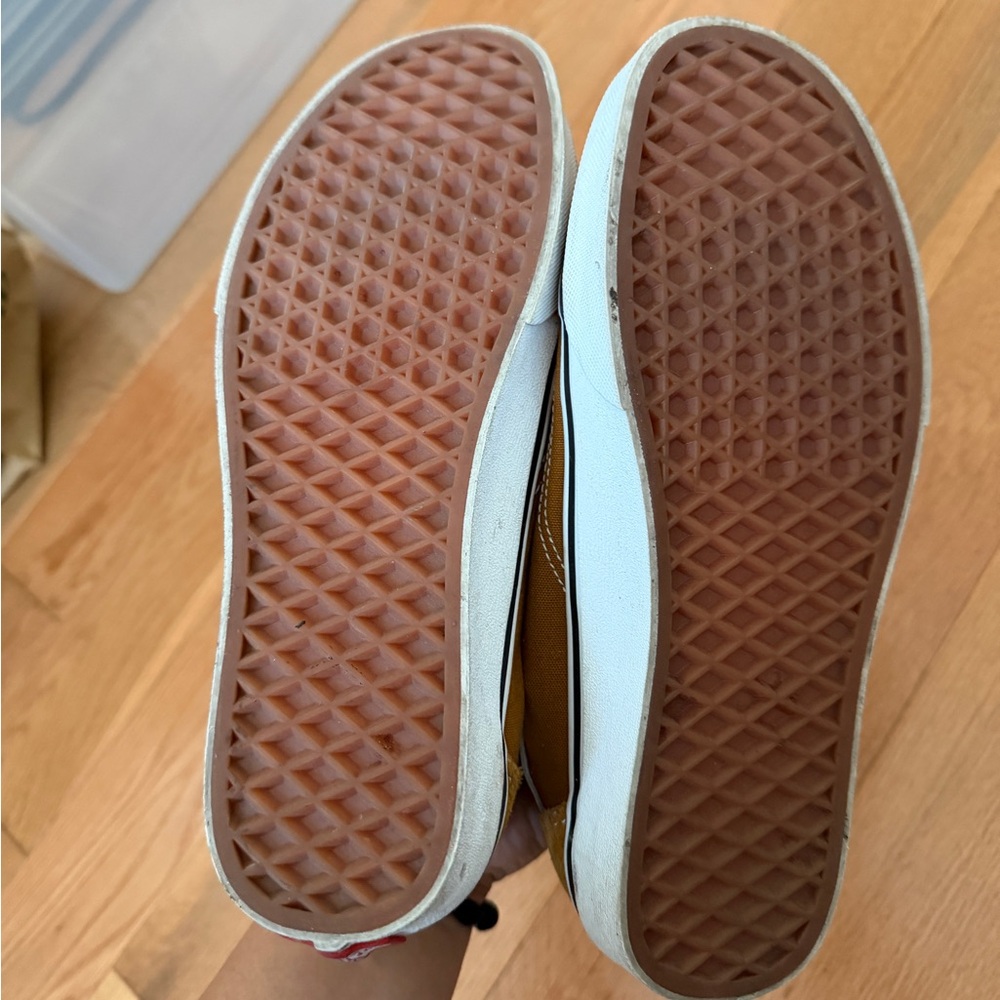 Golden Brown Old Skool Vans / Size 7.5 Women's - Picture 7 of 9